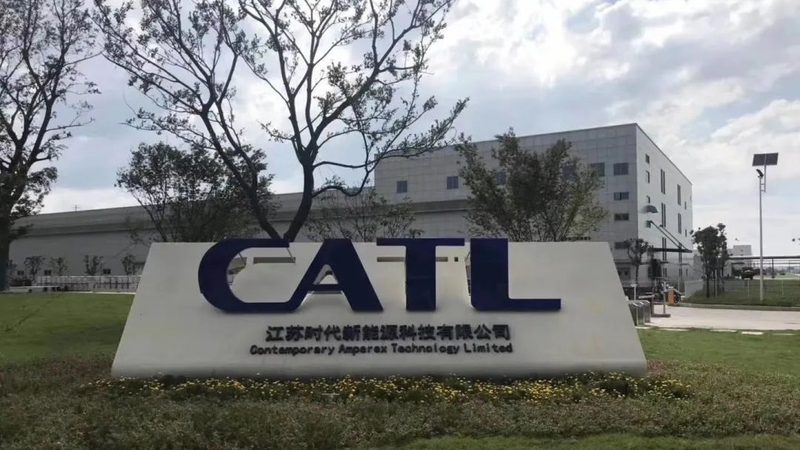 磷酸铁锂电池批发价格揭秘：影响因素与选购要点**